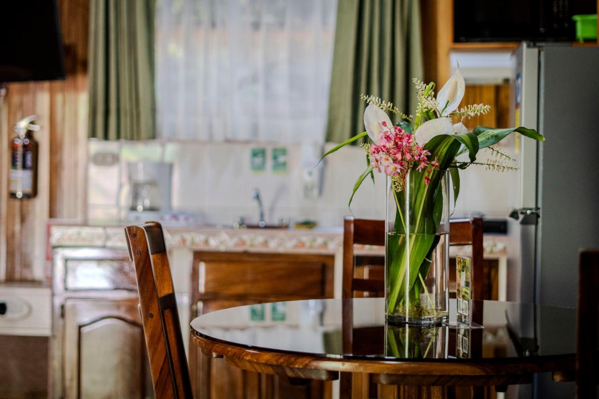 Los Pinos Cabins & Reserve Monteverde Zewnętrze zdjęcie
